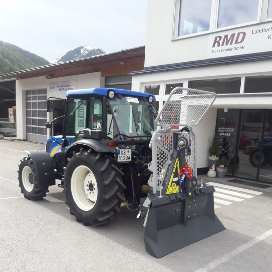 Tajfun AGV 65 AHK